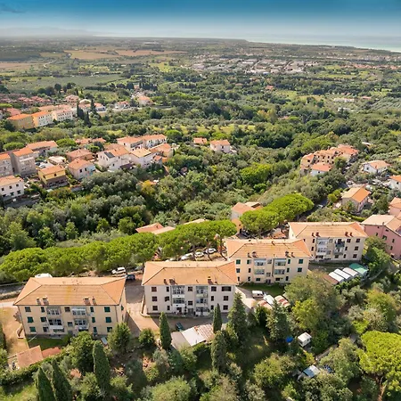 Unique In Rosignano Апартаменты