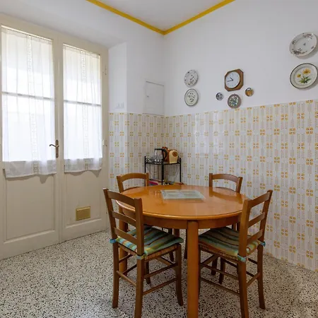 Unique In Rosignano Apartman Rosignano Marittimo