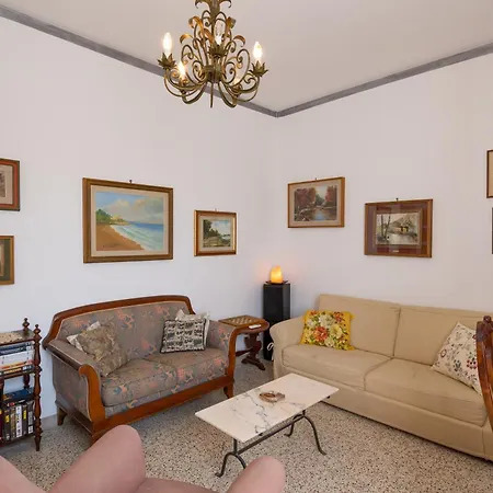 Unique In Rosignano Apartman